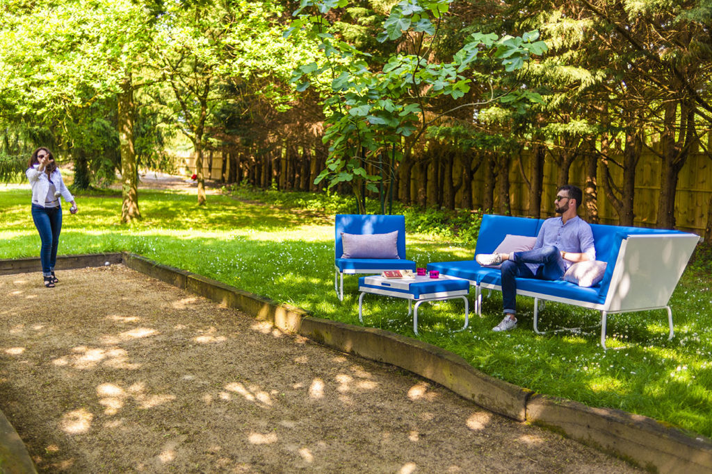 Art'Mely salon de jardin design résistant PURE meridienne de jardin design pour salon de jardin